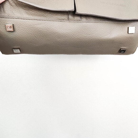 Massaccesi Minerva Midi Bag in Pebbled Taupe - Picture 5 of 11